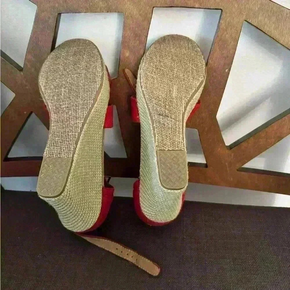 Red Toms wedges, sz 9W New with out tag - Picture 9 of 9